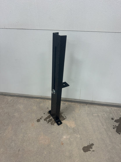 Spare tire mount that bolts to headache rack of flatbed